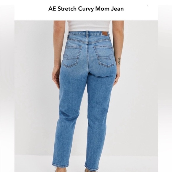 American Eagle Mom Jean light Wash Stretch 4 short - Picture 6 of 12